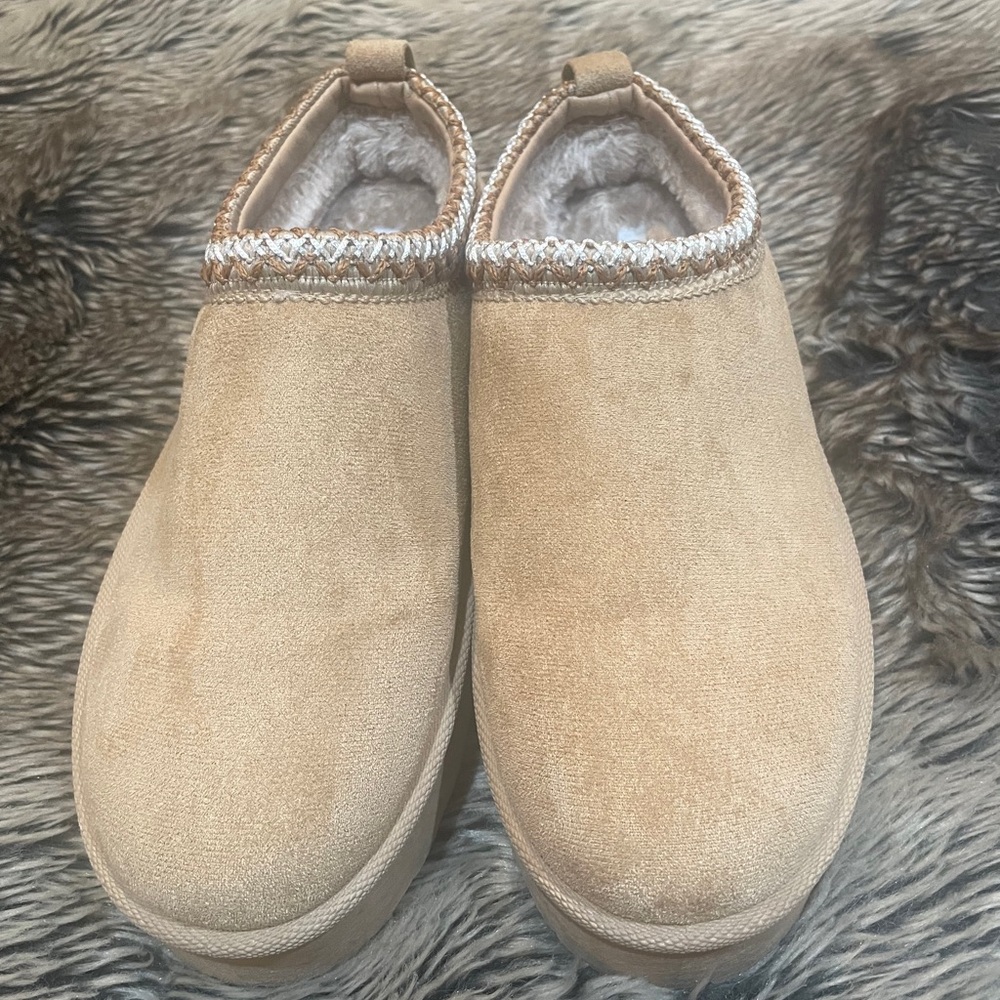 Mudd Stormy Platform Slipper Slides / Clog Tan Women Size 10